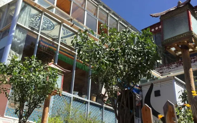 Yangkor Tibetan Homestay - Hostel