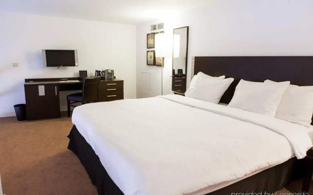 Progress Hotel