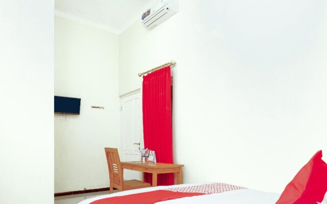 Emas 23 Guest House By OYO Rooms