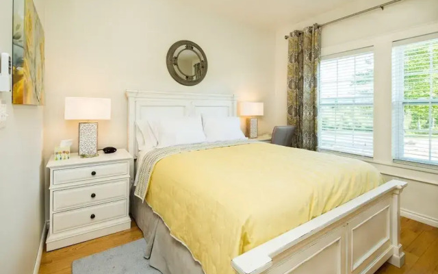 The Lake House Bed & Breakfast