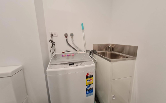 FS8010DBest view 2BR2BA in Footscray with pool and carpark WIFI