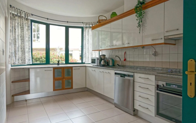 City Breaks With Pool - Belvedere Apartment