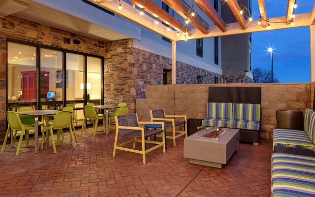 Home2 Suites By Hilton Redding