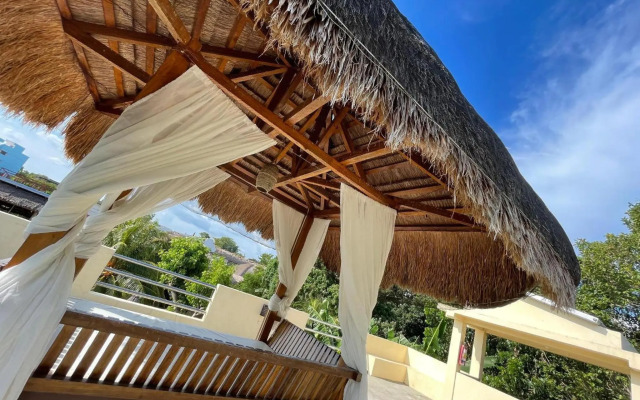 Palms Cove Resort