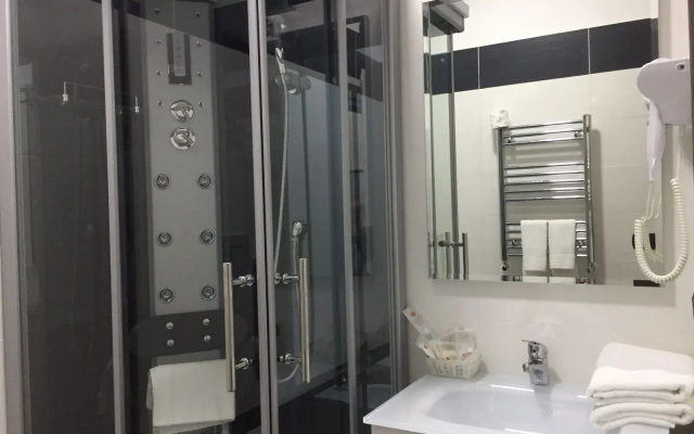 MB95 Mezzocannone Luxurious B&B