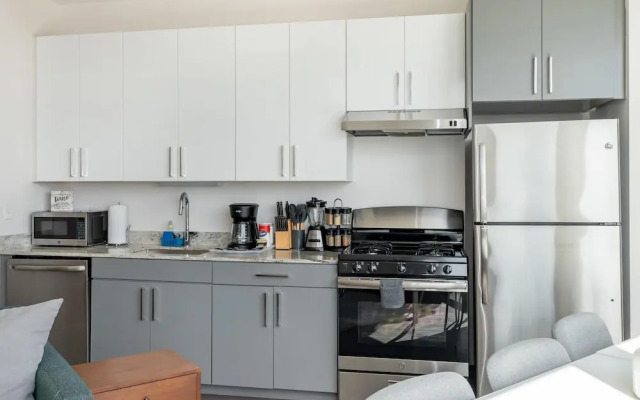 New & Modern  Lux City Escape