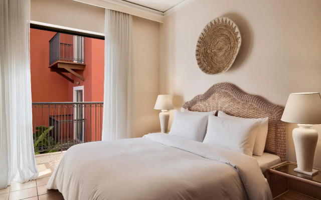 Grecotel Plaza Beach House