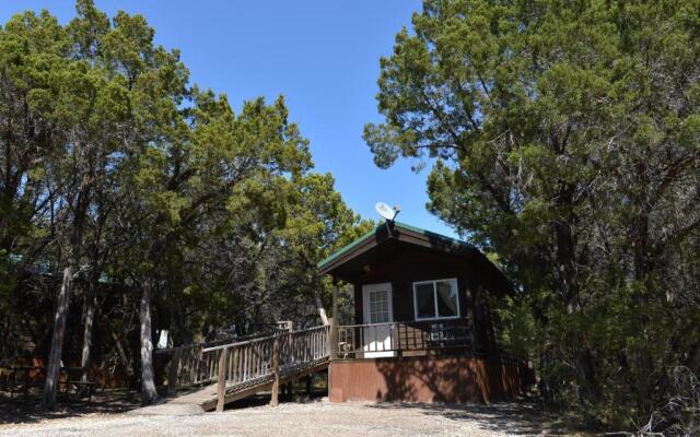 Lake Whitney Camping Resort Ramp Cabin 4