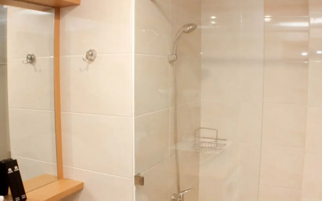 Nice And Homey 1Br Apartment At Mustika Golf Residence