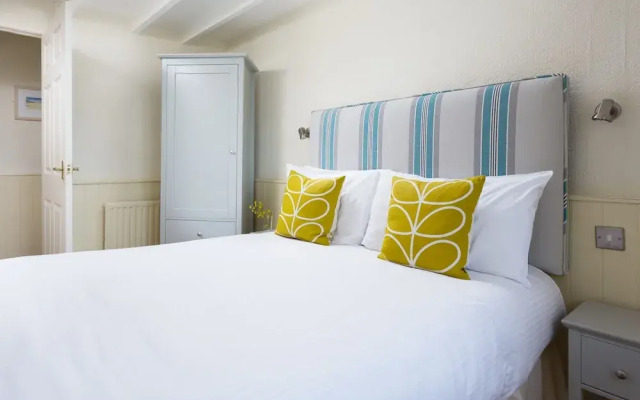 Oystercatcher Apartments - фото 2