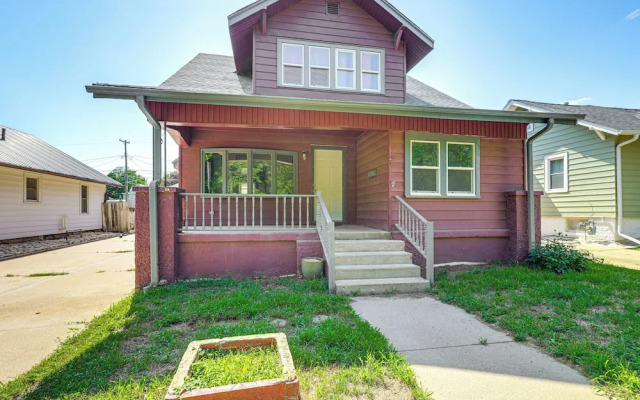 Quaint Family Retreat in Fairbury!