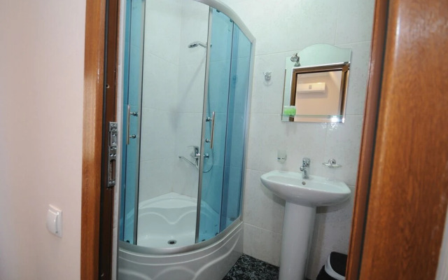 Hotel 7 Rooms