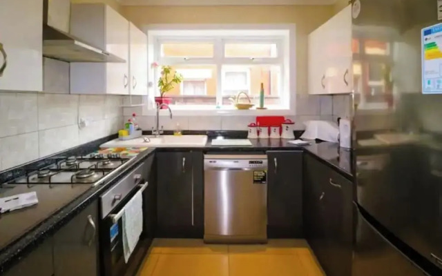 Sherbourne Retreat - 4 Bedroom House in Blackpool