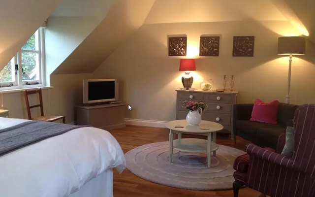 Field Cottage B&B