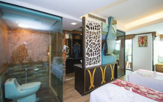 Phi Phi Nice Beach Hotel Hip