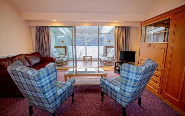 Loch Rannoch Highland Club Studio 2