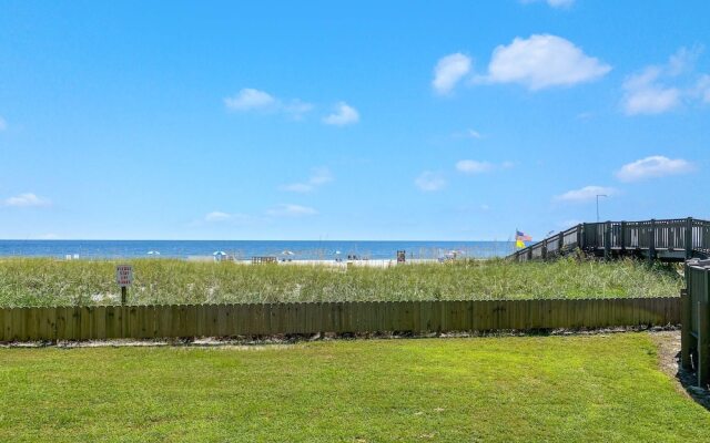 Perdido Towers East 106