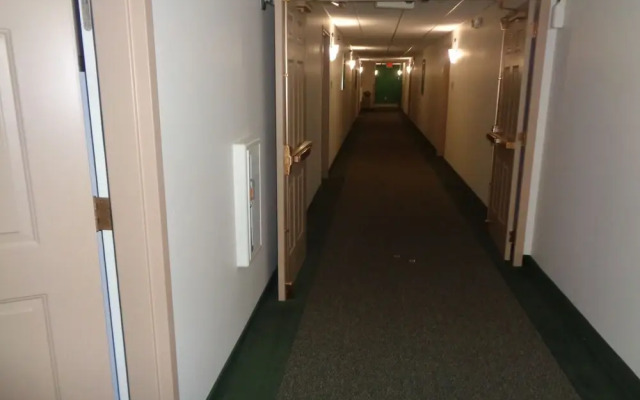 Riverview Suites Apartments