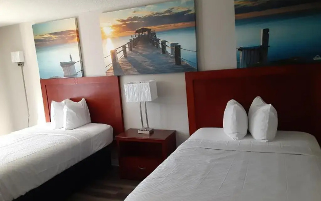 Days Inn by Wyndham Ozark