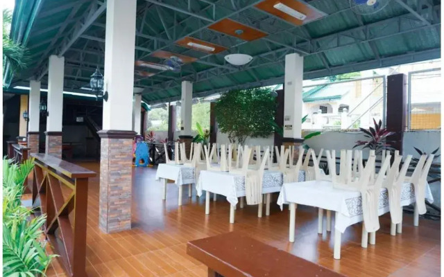 La Solana Suites & Resort