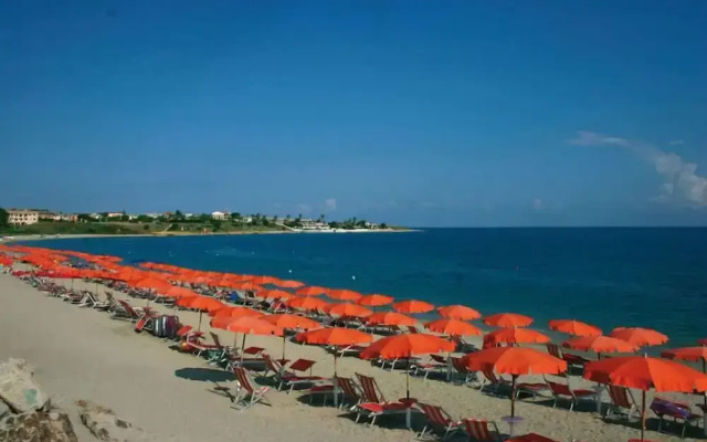Hotel Villaggio Club Dolomiti Sul Mare