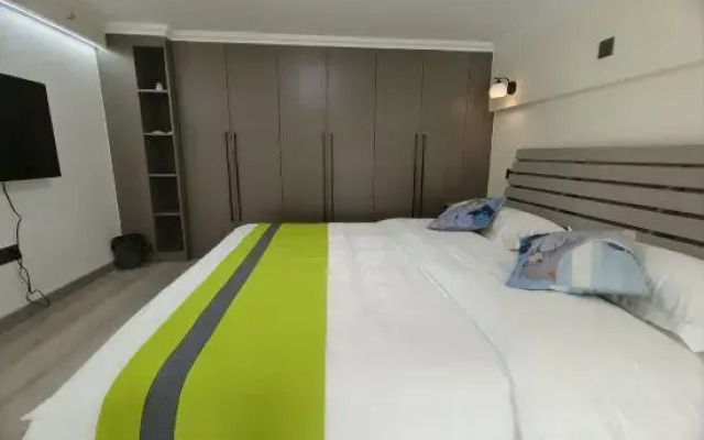 Changchun Lianju Loft Self-service Apartment