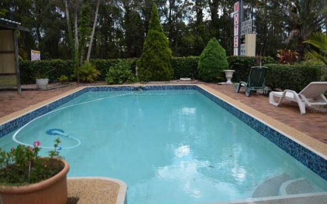 Beerwah Glasshouse Mountains Motel