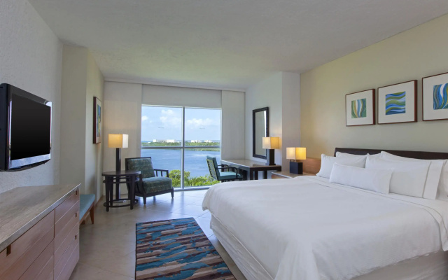 The Westin Cancun Resort Villas & Spa