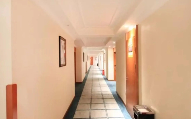 Ibis Hotel Chongqing Airport Branch