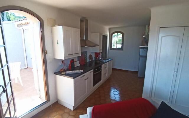 Haut de villa en duplex T2 avec terrasse vue rade