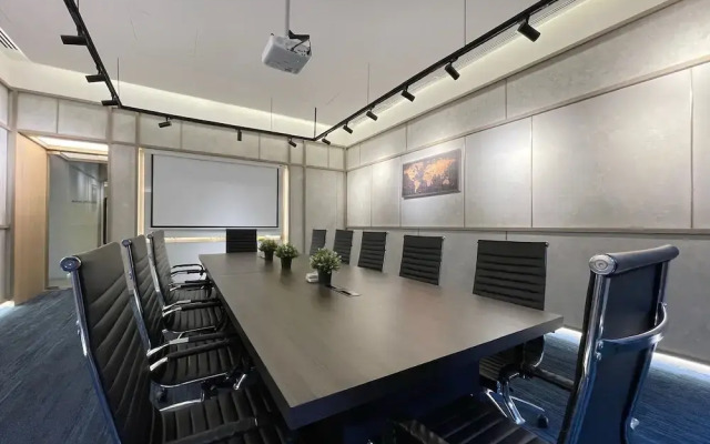 Agile Residence TRX by Isabella