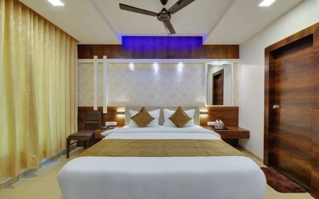 Hotel Devkinandan