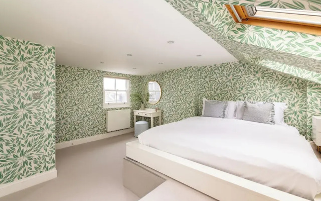 Chiswick Courtyard House