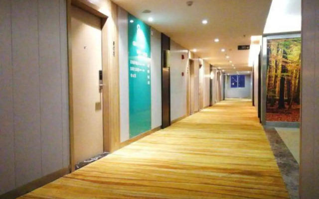 Prince Hotel