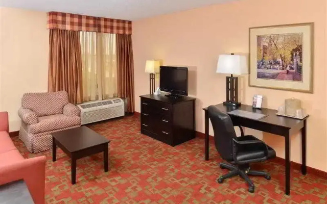 Best Western Chateau Suite Hotel