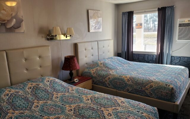 River Country Motor Lodge