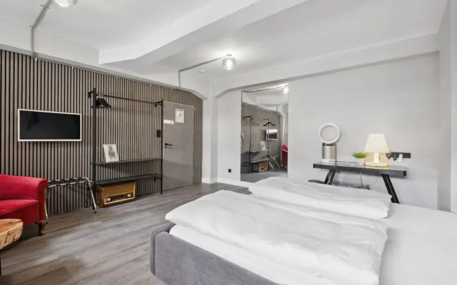 The Room 44