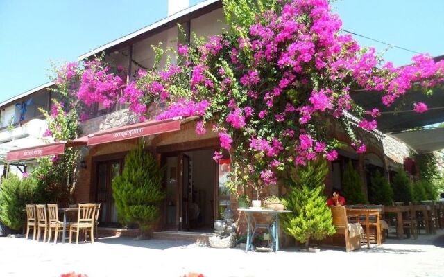 Second Spring Hotel