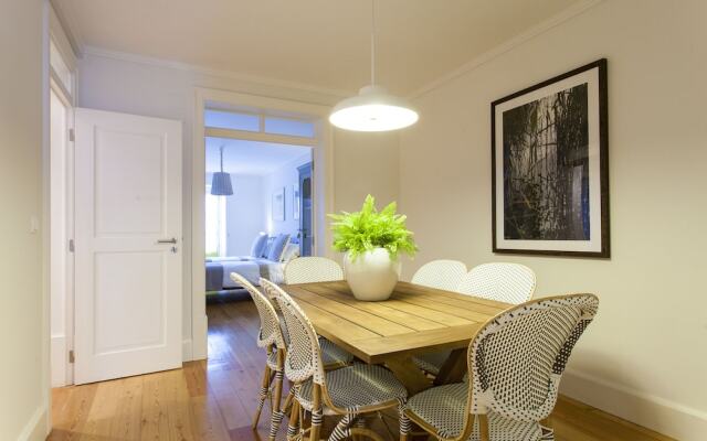 ALTIDO Spacious 3BR home w/balcony in Baixa, nearby Lisbon Cathedral