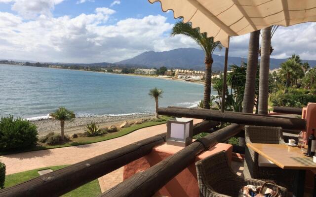 29736 - Beachside Apartment