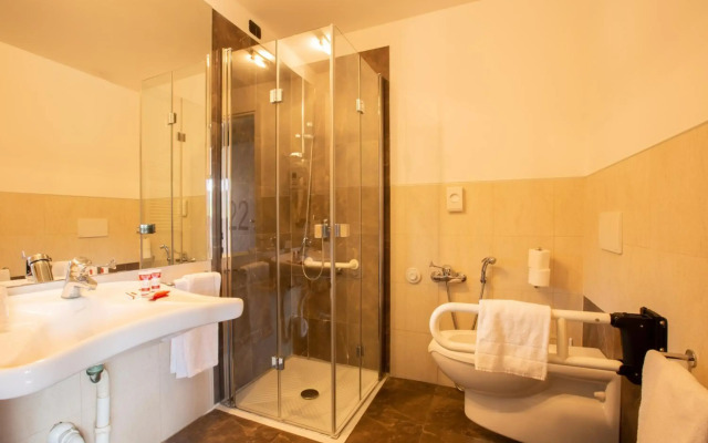 Euro Hotel Residence