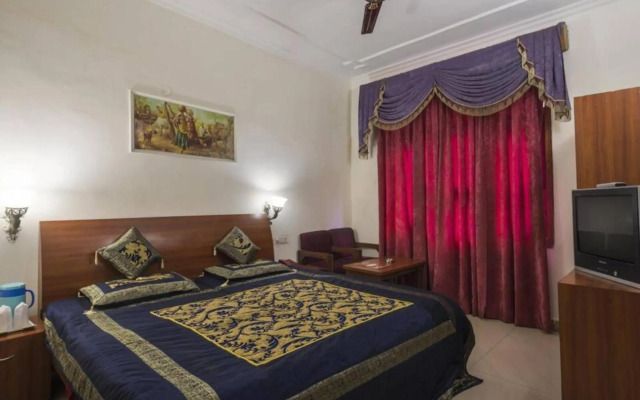 Hotel Kapoor Palace