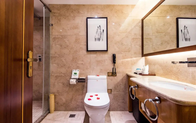 Lujia International Hotel