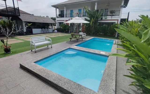 Aeden Villa, Roomstay & Homestay