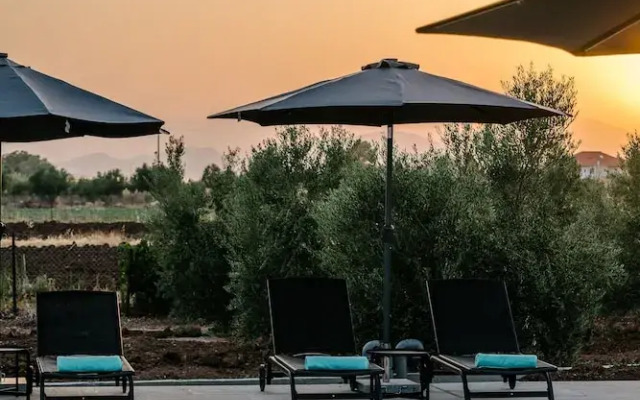 Irissa Suites