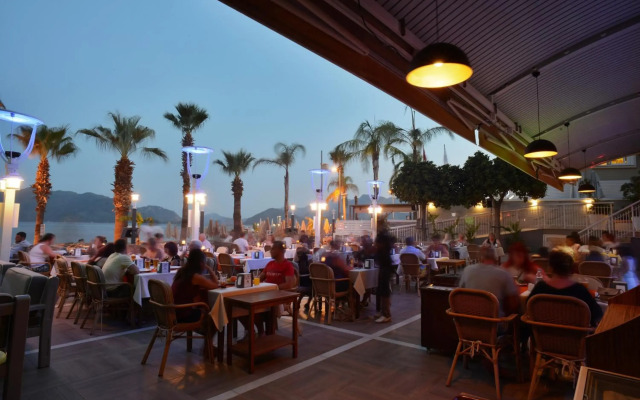 Maris Beach Otel