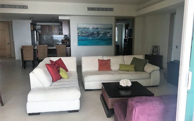 Delcanto Residences by LaTour