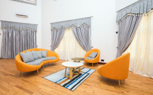 Tamarind Guesthouse and Suites