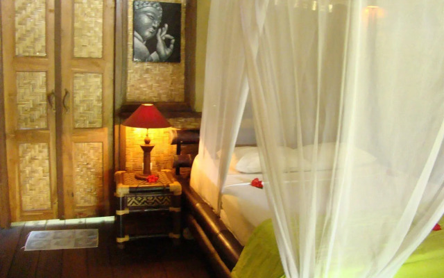 Flower Bud Bungalow