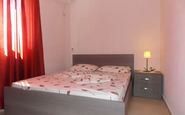 Hotel Erioni